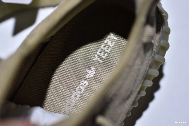 350 Adidas V2 Green Yeezy Dark Boost DA9572 1110